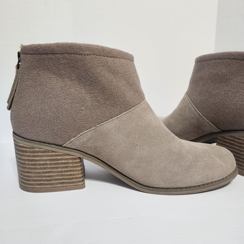 TOMS Women's Ankle Boots Size 9.5 Bootie Forged Iron Suede Felt Desert Taupe